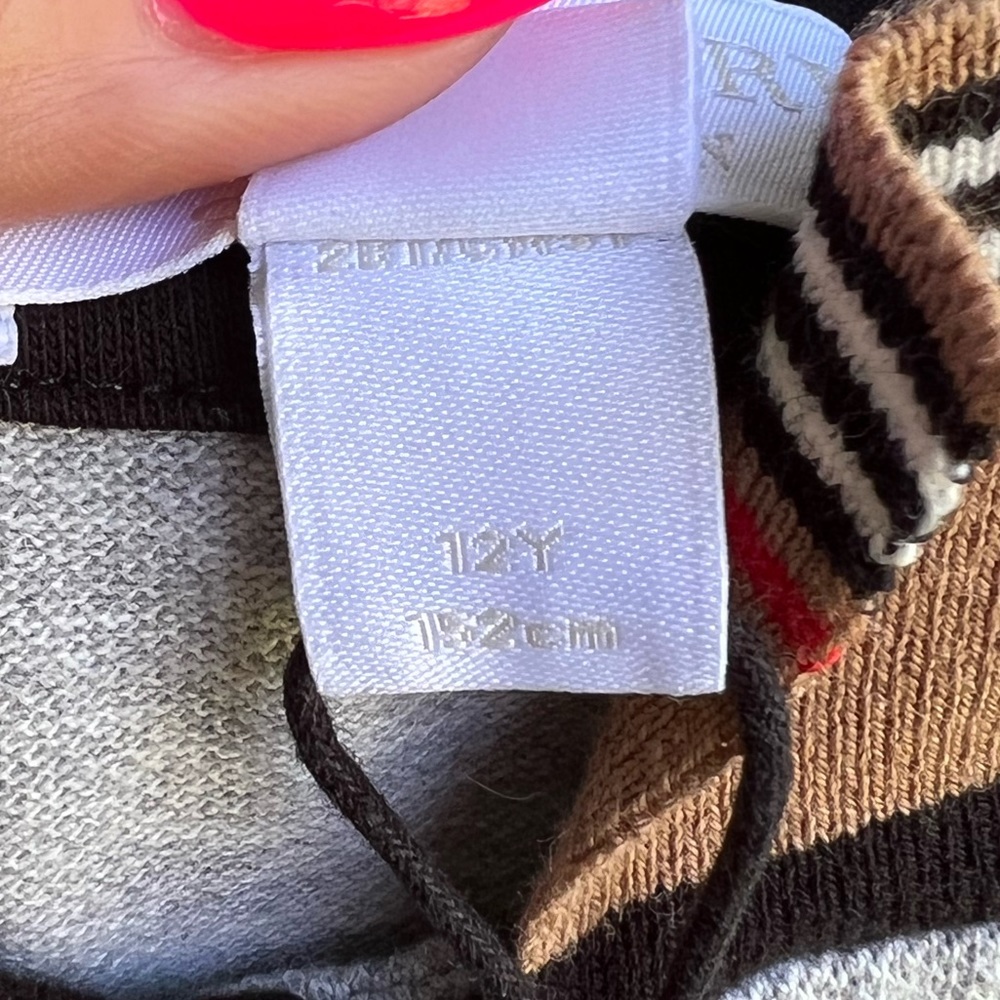 Authentic Burberry boys polo shirt - Picture 9 of 9